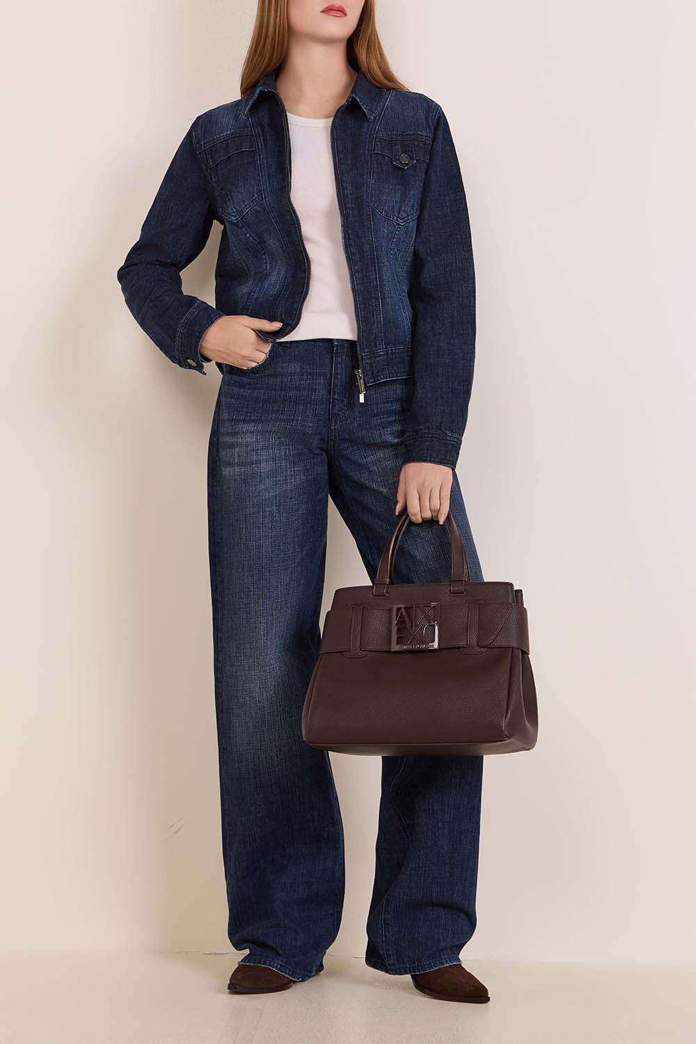 מכנסי ג'ינס ישרים